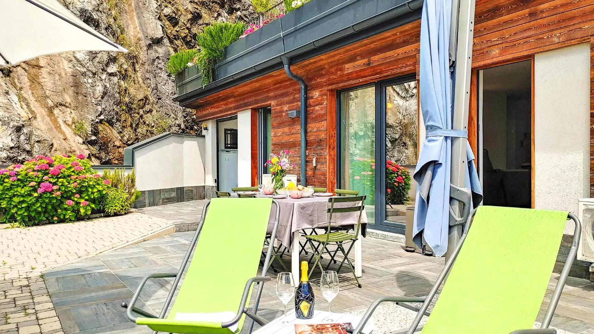 Appartamento Dascio Armonia Ferienwohnung Mit Terrassen Am See